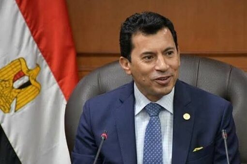وزير الرياضة يوجه بفتح مراكز الشباب أمام المواطنين لمشاهدة مباراة الأهلى وريال مدريد