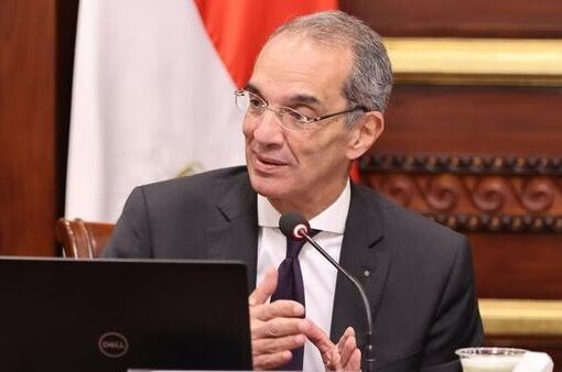 وزير الاتصالات: تطبيق إلكتروني لتمكين المصريين بالخارج من الخدمات الحكومية بشكل رقمي