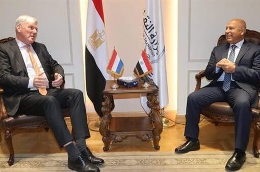 وزير النقل يدعو الشركات الهولندية للاستثمار بقطاع النقل النهري في مصر