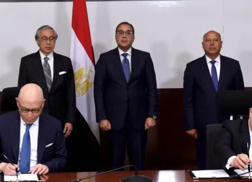 توقيع عقدى إنشاء وإدارة وتشغيل محطتي الحاويات بميناءي السخنة والدخيلة