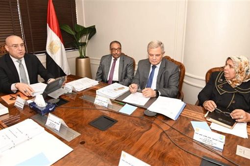 وزير الإسكان يعتمد الحسابات الختامية لـ«القابضة للمياه» عن العام المالي المنتهي