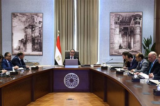 رئيس الوزراء يتابع الموقف التنفيذي لإعداد الاستراتيجية الوطنية للتنمية الصناعية