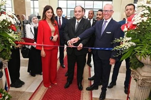 وزير التجارة والصناعة يفتتح معرض «بيج 5» لمواد البناء والتشييد