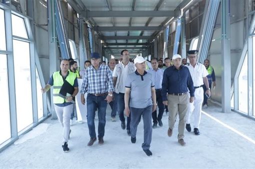 وزير النقل يتفقد مواقع العمل بالمرحلة الثانية من مشروع تطوير الطريق الدائري