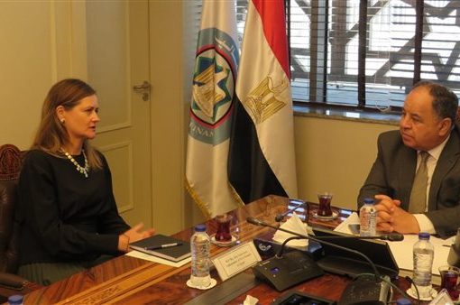 وزير المالية: حريصون على الأداء الاقتصادي المتوازن وتشجيع القطاع الخاص