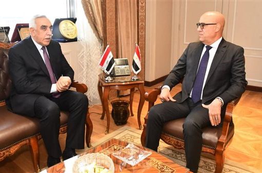 «الجزار» يبحث تعزيز دور شركات المقاولات المصرية فى تنفيذ المشروعات التنموية بالعراق