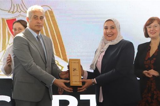استثمارات ليوني الألمانية لضفائر السيارات في مصر تسجل 150 مليون يورو