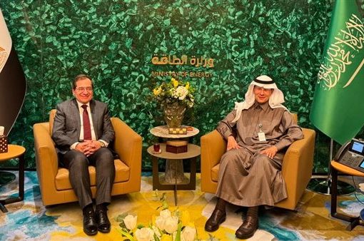 وزيرا البترول المصري والسعودي يبحثان سبل تعزيز مشروعات التعاون المشترك