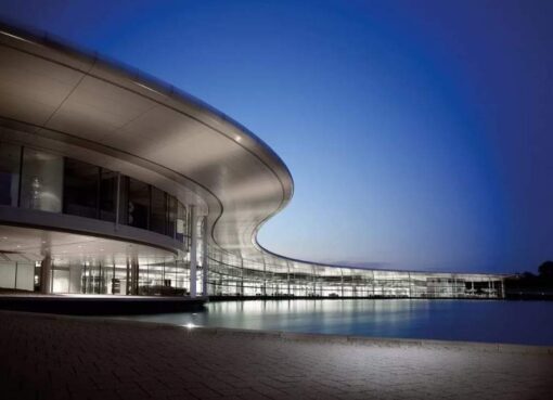 صندوق الثروة السيادي لمملكة البحرين يستحوذ على مجموعة مكلارين