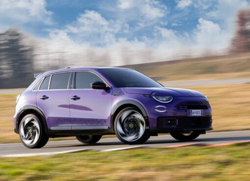 احتفالاً بالذكرى الخامسة والسبعين لتأسيسها، تكشف Scorpion عن بعض الصور الحصرية لـسيارة ابارث 600e الجديدة