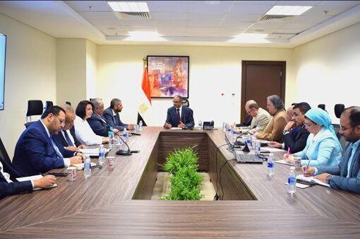 وزير الإسكان يتابع موقف التعاون مع الإتحاد الأوروبي للاستخدام الآمن لمياه الصرف