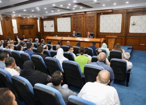 وزير الصناعة يواصل لقاءاته الأسبوعية مع المستثمرين والمصنعين بمقر الهيئة العامة للتنمية الصناعية