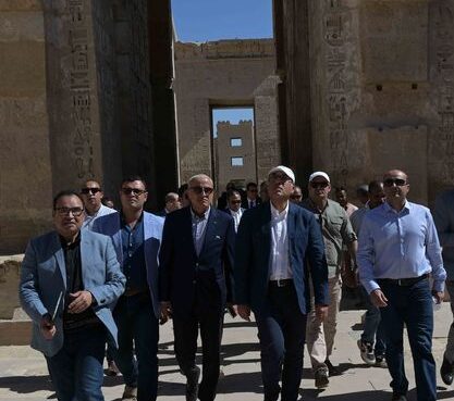 رئيس مجلس الوزراء يتفقد معبد “هابو”