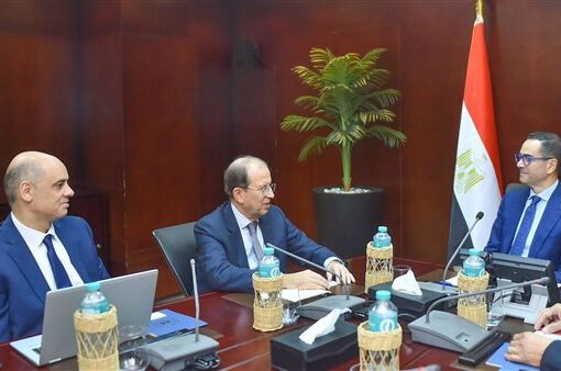 «كوفي كاب» تستثمر 50 مليون دولار لإنشاء مصنع لضفائر السيارات في مصر