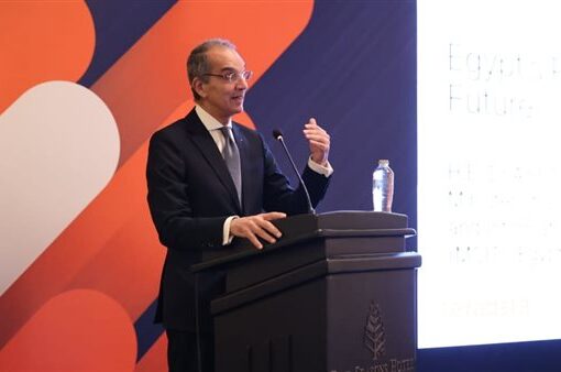 «الاتصالات» تطلق المرحلة الثانية من الاستراتيجية الوطنية للذكاء الاصطناعي مطلع العام المقبل