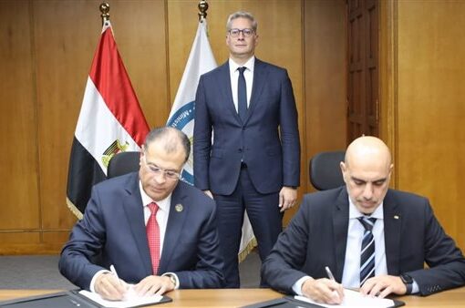 شركة «ABB» توقع اتفاقيتين لرفع كفاءة استخدام الطاقة بمصانع أبوقير للأسمدة