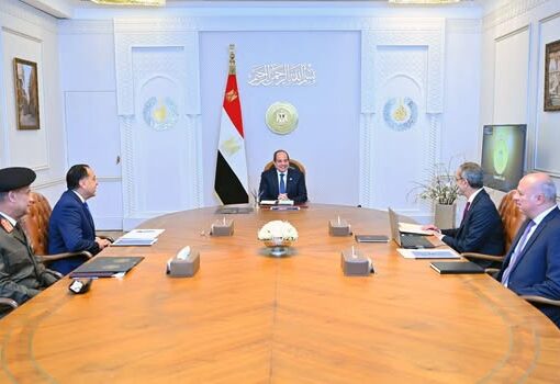 الرئيس السيسي يعقد اجتماعًا مهمًا مع رئيس الوزراء ووزير الاتصالات وتكنولوجيا المعلومات