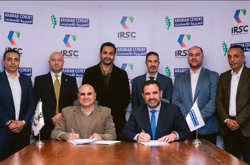 «العربية للأسمنت» تتفق مع IRSC لشراء الكهرباء من محطة الطاقة الشمسية