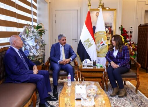 وزيرا التنمية المحلية والسياحة والآثار يبحثان وضع آلية محددة لتحصيل الرسوم من المنشآت الفندقية والسياحية بالمحافظات