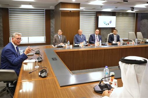 وزير البترول يبحث سبل تعزيز التعاون مع مجموعة موانئ ابوظبي