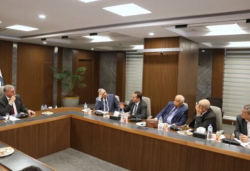 وزير البترول يلتقي بمجموعة من كبار كتاب الصحافة المصرية ورؤساء التحرير وخبراء الاقتصاد والبترول