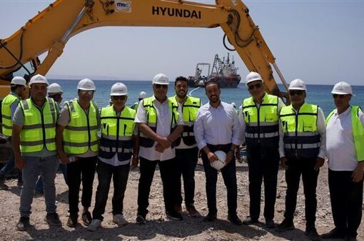 الانتهاء من ربط مصر والأردن عبر كابل الاتصالات البحري «كورال بريدج»