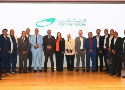 خلال إجتماعها بمجلس إدارة النقابة العامة للبريد : داليا الباز: “العاملون هم الثروة الحقيقية للهيئة.. وأي فائض مالي مردوده الأول عليهم